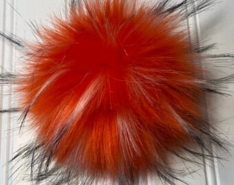 Sunstorm Luxe Long Hair Faux Pom