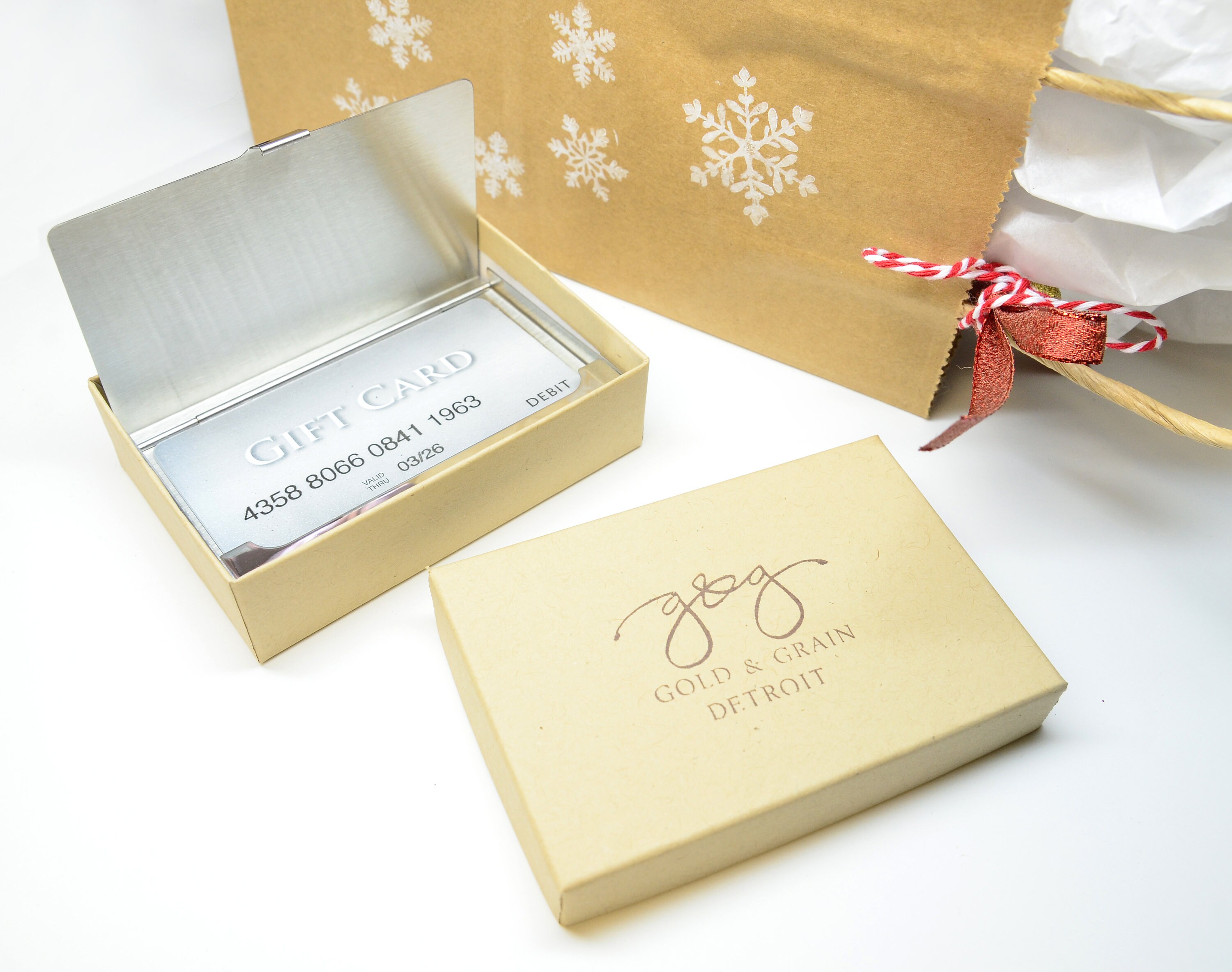 ◇COURONNE◇ Facade business card wallet_RCWGX24148BRD Leather Card Cases – MAISON de SABRÉ
