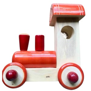 wooden-pull-along-toy-train-engine-handmade