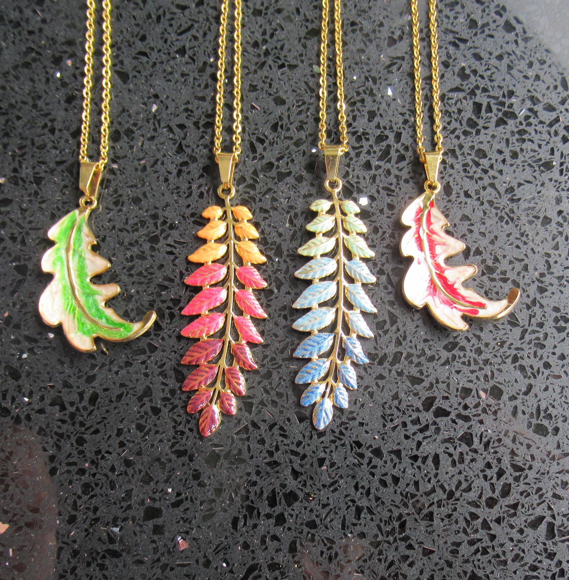 Gold Enamel Leaf Pendant Necklace: Nature-Inspired Jewelry