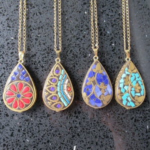 Nepal Style Gemstone Teardrop Pendant Necklace: Gold Stainless Steel Chain