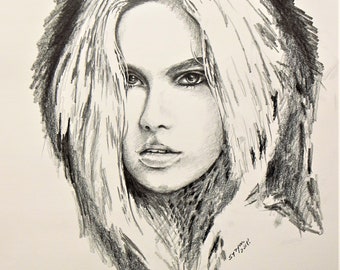 Portrait Ii Girl Portrait Pastel Et Dessin Au Crayon Sur Etsy