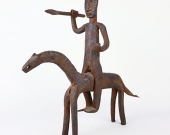 Escultura de caballo guerrero dogón de hierro forjado a mano, arte antiguo de herrería de Mali, 2,7 kg, 32,8 cm
