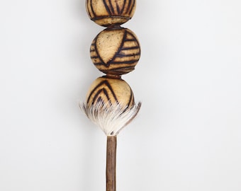 Sonajero africano antiguo de triple calabaza decorado a mano, instrumento musical de 19 pulgadas.
