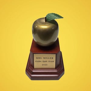 Trophée pomme d&#39;or de 15 cm (6 po.) - Plaque gravée personnalisée incluse