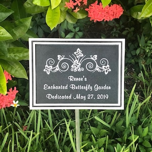 Personalisierte 6 "x 8" Außenplakette mit Pfahl - eingraviert für Gedenkstätte, Widmung, Garten, Pfadfinderprojekt ~ Freies Layout vor dem Kauf