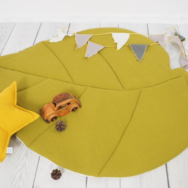 Olive, green play mat - leaf mat - Quilted play mat - Muslin Play mat - Kids play mat - Big play mat - Carpet for kids - mat for canopy