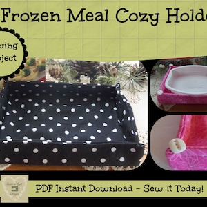 Puede incluir: Una bandeja de tela con lunares blancos y negros con broches blancos en las esquinas. La bandeja está diseñada para contener una comida congelada y mantenerla caliente. El texto "Frozen Meal Cozy Holder" y "Sewing Project" es visible en la imagen. El texto "PDF Instant Download - Sew it Today!" también es visible en la imagen.