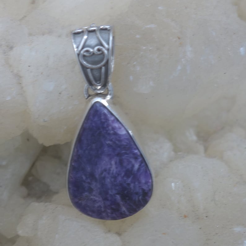 Chariote Pendant Russian Stone Handmade Jewelry bali Jewelry Small Pendant