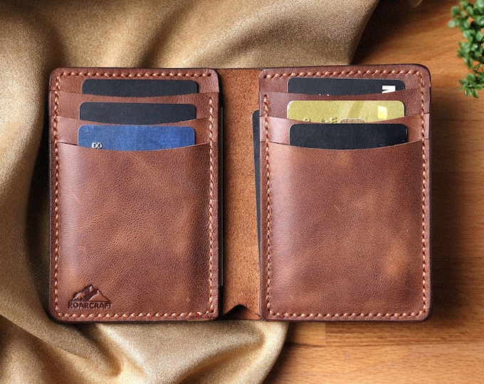 Personalized Leather Vertical Wallet Gift / Brown Leather Card Holder / Engraved Leather Slim Bifold Wallet Men / Groomsmen Gift