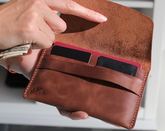 Personalisierte Leder Passhülle, gravierte Reisebrieftasche