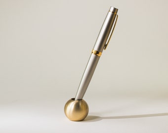 Brass Pen Pot / Brass Pen Holder / Sign Pencil Holder / Office Accessory / Desk Accessory / Modern Office Decor / Pencil Nest / Stationery