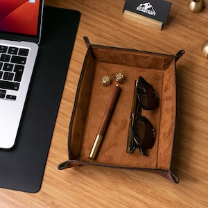 Leather Valet Tray / Luxury Tray Leather / Catchall Tray / Personalized Tray Organizer / Office Desk Gift / Leather Handmade Catchall