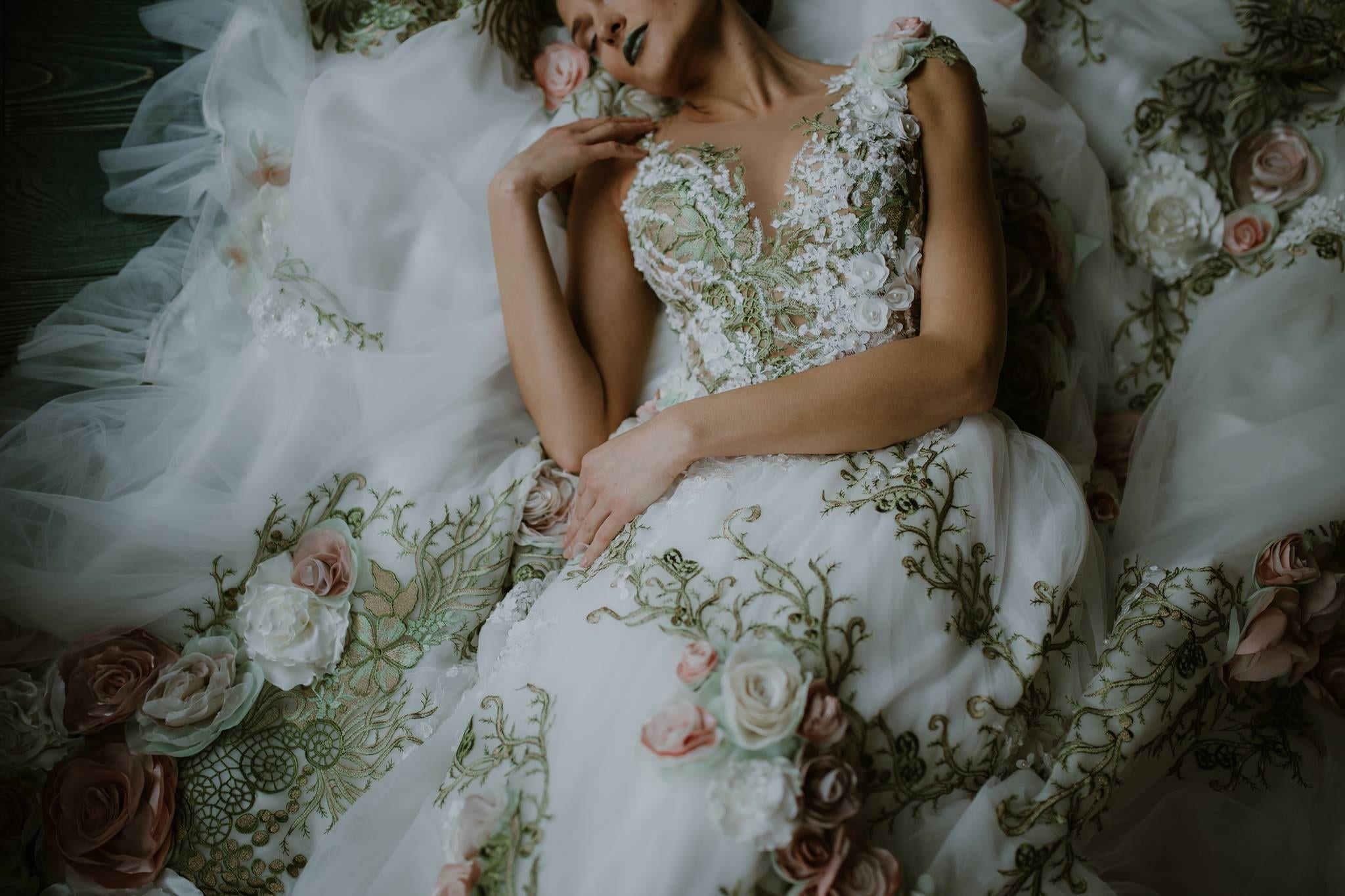 ivory/blush pink bridal floral dress inga ezergale design rose collection. Ivory/blush Pink Bridal Floral Dress Inga Ezergale Design Rose Collection.