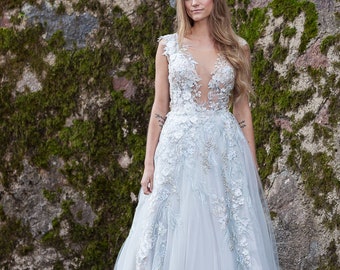 Light grey flower wedding dress Inga Ezergale design Forest Collection.