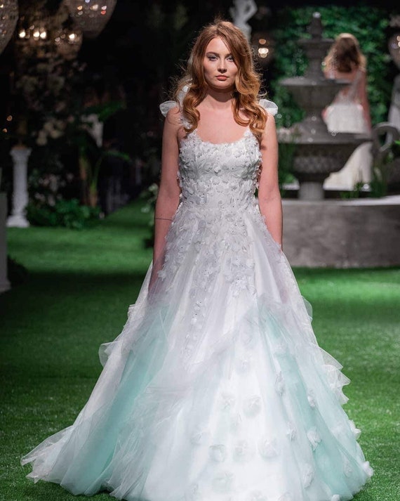 Vestidos de novia con detalles verdes hotsell