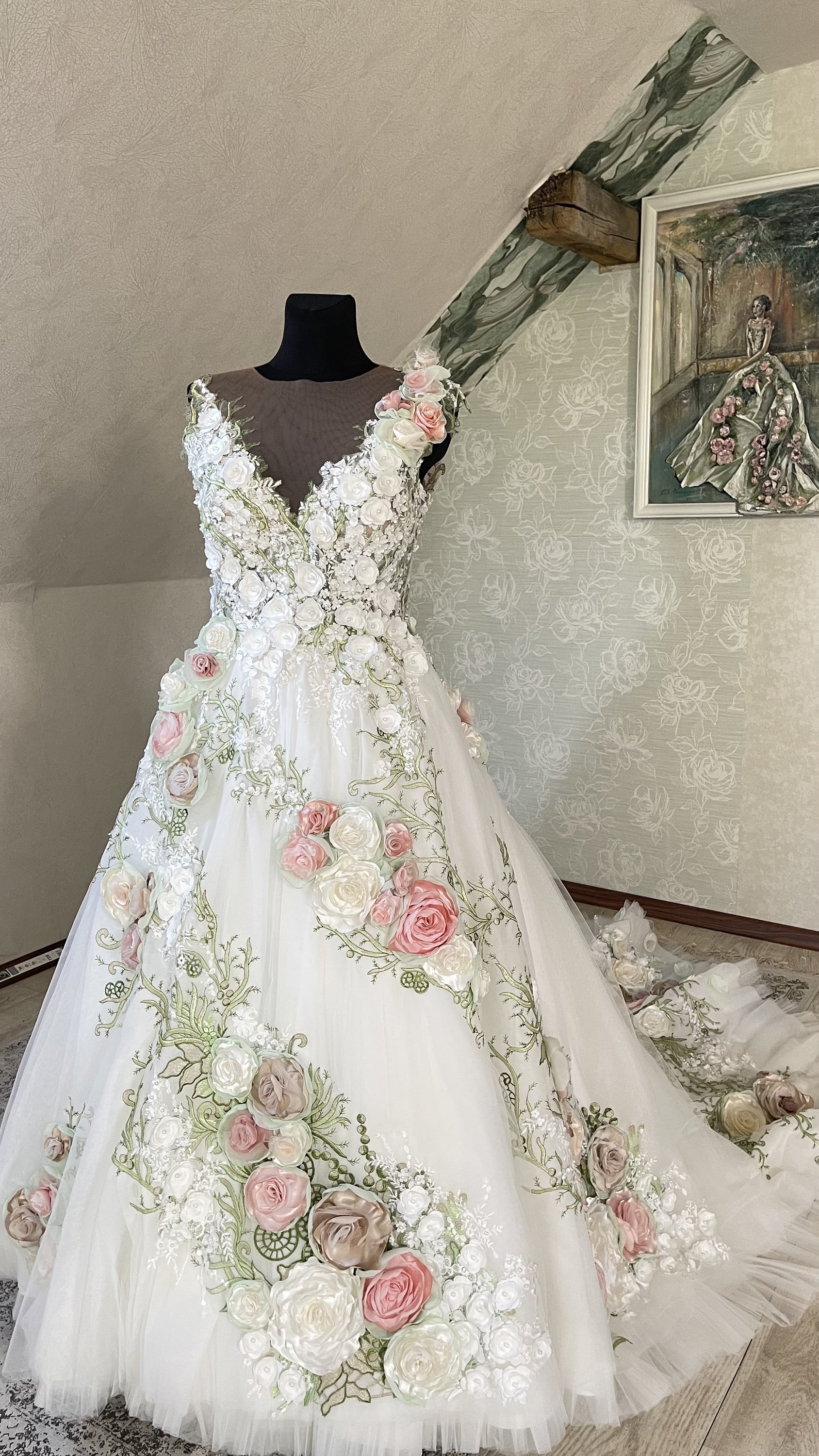 ivory/blush pink bridal floral dress inga ezergale design rose collection. Wedding dress Rose Collection from Inga Ezergale Design