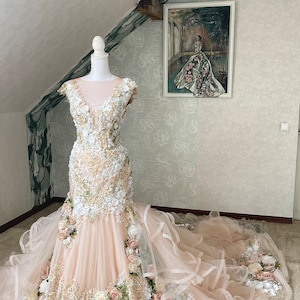 Ivory/blush pink mermaid style floral wedding dress Inga Ezergale design