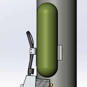 K&ouml;nnte beinhalten: Ein grauer und gr&uuml;ner Tauchflasche mit einem braunen Gewicht, das am Boden befestigt ist. Die Flasche hat einen schwarzen Schlauch und eine silberne Halterung.