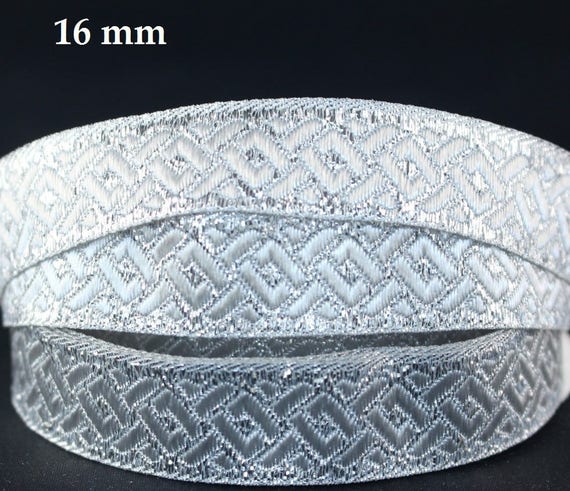 sur commande! 10 m Galon brodé Jacquard *** *** Jacquard tresse celtique *** largeur 35 mm 0b8287 sur commande! 10 m Galon brodé Jacquard *** *** Jacquard tresse celtique *** largeur 35 mm 0b8287