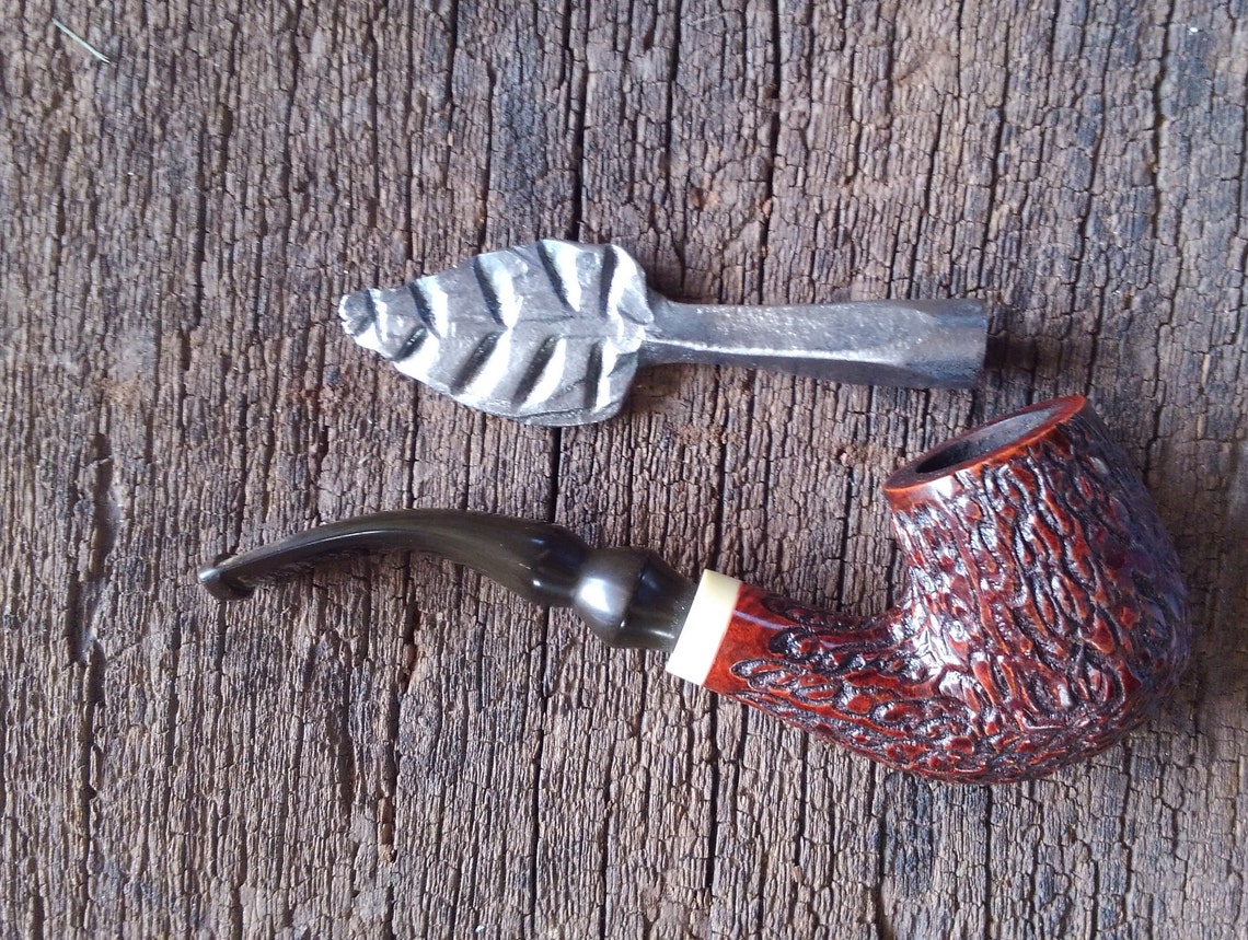 Hand Tobacco Pipe Tamper With Large Leaf Etsy