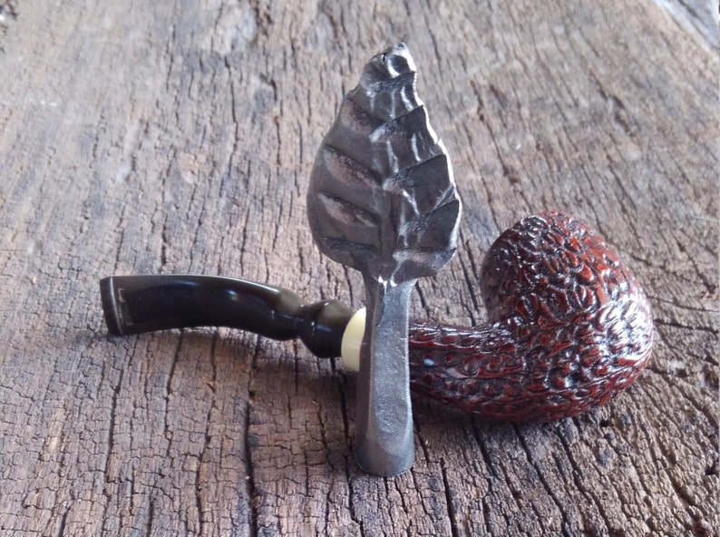 Hand Tobacco Pipe Tamper With Large Leaf Etsy