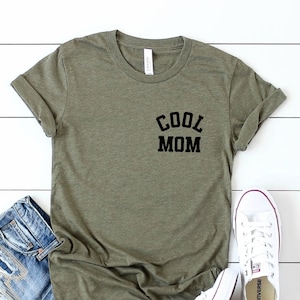 Cool Mom Pocket Design Shirt I Cool Mama Tee I Funny Mommy T-Shirt I Motherhood Graphic Tees I Mother's Day Gift I Retro Mama Shirts