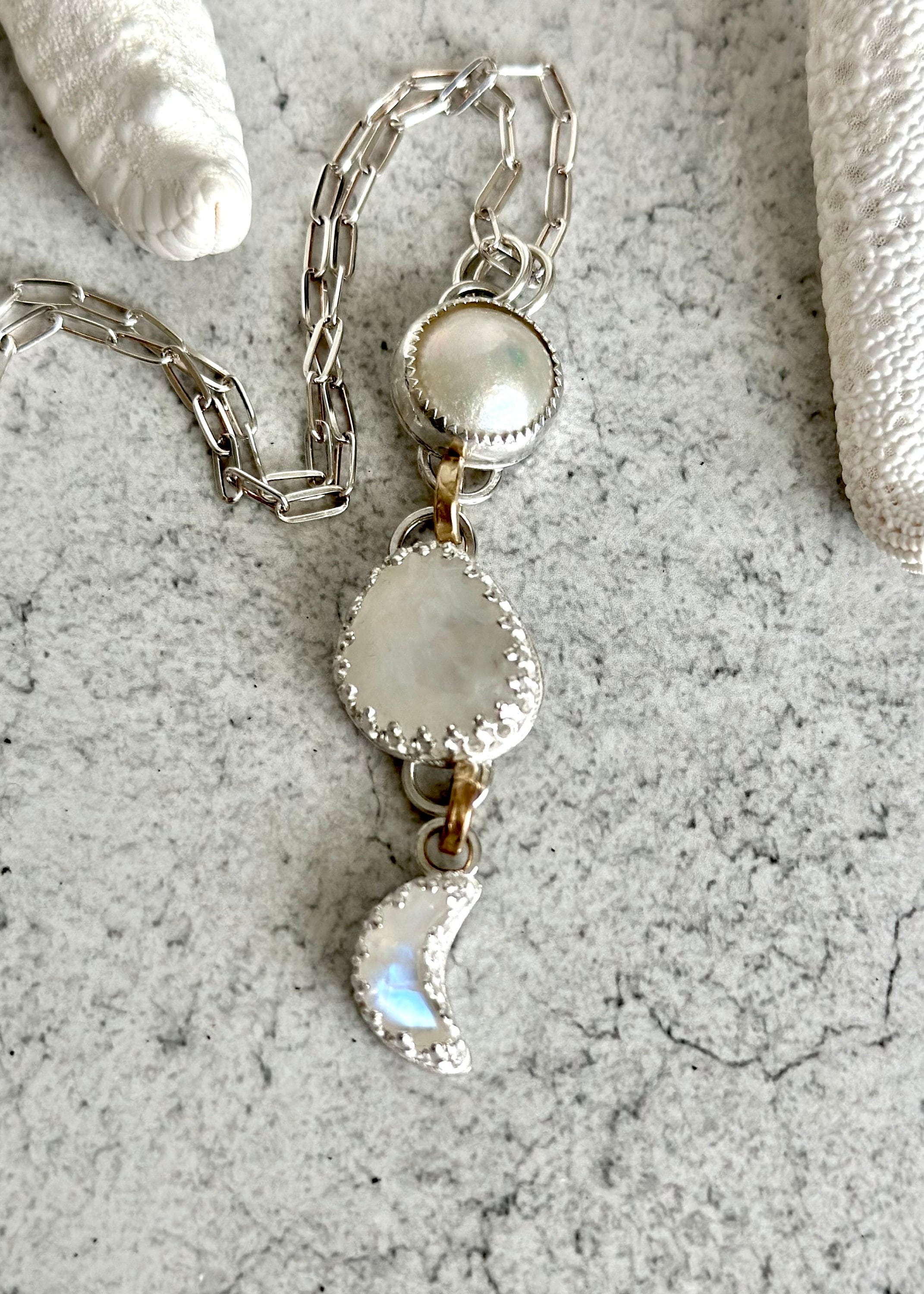 ネックレス・ペンダント Moon Pearl Necklace 6.5mm Freshwater White Pearl CZ Crystal Crescent Moon