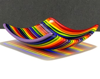 Rainbow Striped Fused Glass Plate, Multi-color Glass Dish, Wavy Stripes Platter, Fused Glass Art Bowl, Glass Art Display Piece, Home Decor
