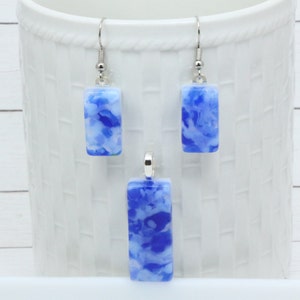 Blue and White Marbled Fused Glass Pendant & Earrings, Fused Glass Jewelry Set, Ocean and Sky Jewelry