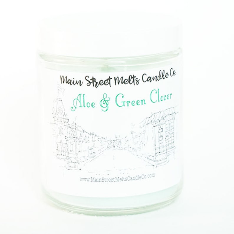 ALOE and GREEN CLOVER Disney Candle 9oz Jar / Disney image 0