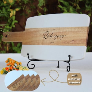 Marble & Wood Cutting Board with Coaster Set – Personalized Wedding Gift – Engraved Cheese Board with Matching Coasters, Housewarming Gift