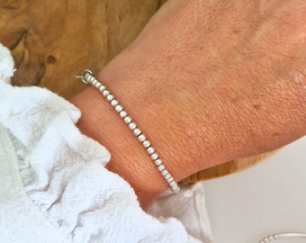 Pulseira de pérolas de prata 925 sem fecho – Pulseira elástica feita à mão para mulheres – Joias minimalistas em vários tamanhos – Presente elegante -PERLA 3