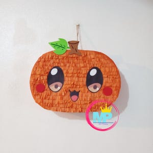 pumpkin mini piñatas. Halloween Party Centerpiece. Halloween Party Favors.