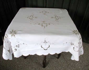 Antique tablecloth - Madeira Hand embroidery with Flowers - Linen - 50"sq.