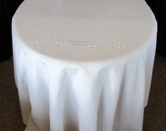 French tablecloth Vintage linen tablecloth hand embroidery & ladderwork 62" x 94"  Cream linen