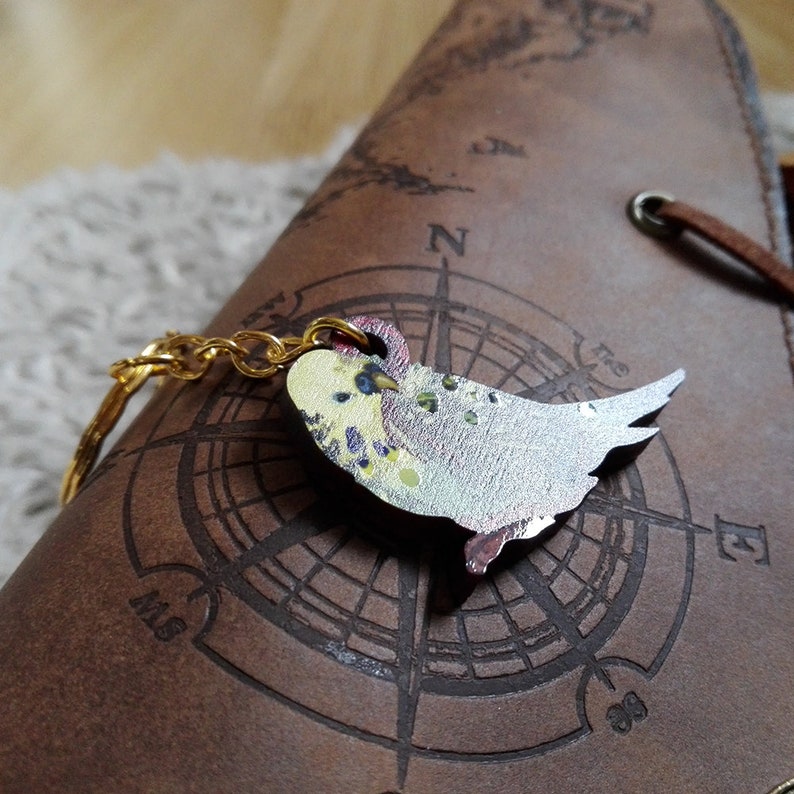 Cute Green Budgie Parakeet, Bird art keychain, Printed on wood, 1.5 inch 画像 6