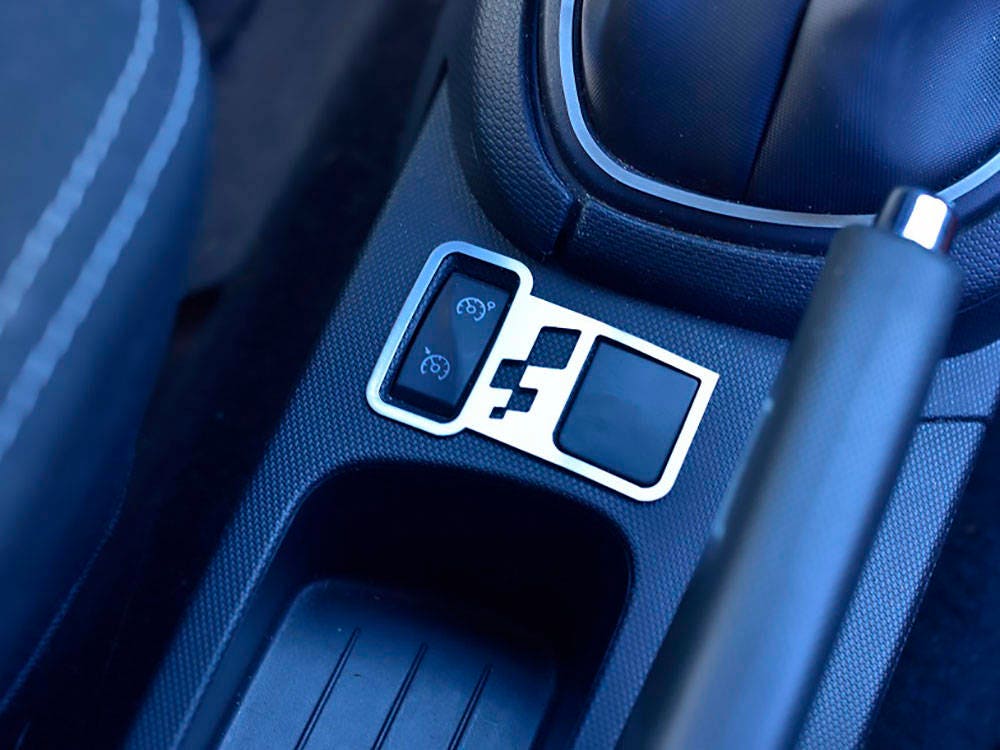 Couvrir la console avant (inoxydable.) Renault Clio 4 – acheter dans la  boutique en ligne