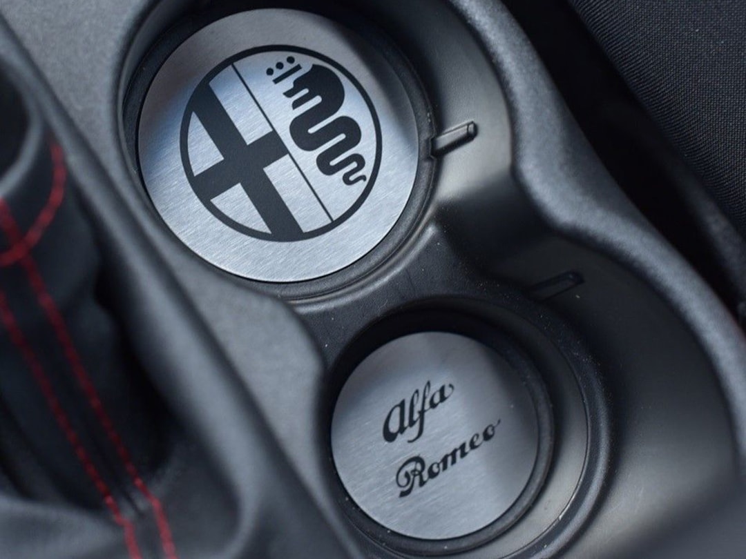 Porte-clés en fibre de carbone pour Alfa Romeo Sportiva Giulia