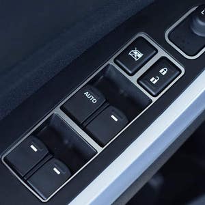 Couvrir la console avant (inoxydable.) Renault Clio 4 – acheter dans la  boutique en ligne