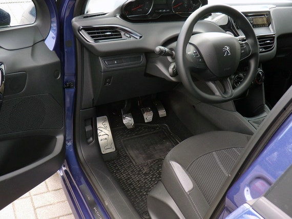 Peugeot 208 interior accessories deals