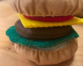 Felt Cheeseburger / Cheeseburger / Felt food toy / Play burger