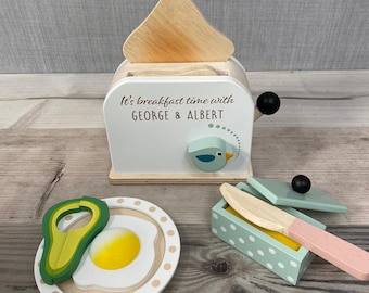 Personalised Toaster and Breakfast Set with Toast, Eggs and Avocado - Engraved Toy - Pretend Play - Birthday Gift