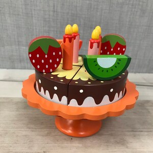 Pretend cake top