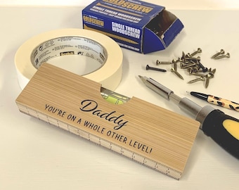 2 in 1 Personalised Wooden Spirit Level Bottle Opener - Father's Day Gift - Wooden Tool