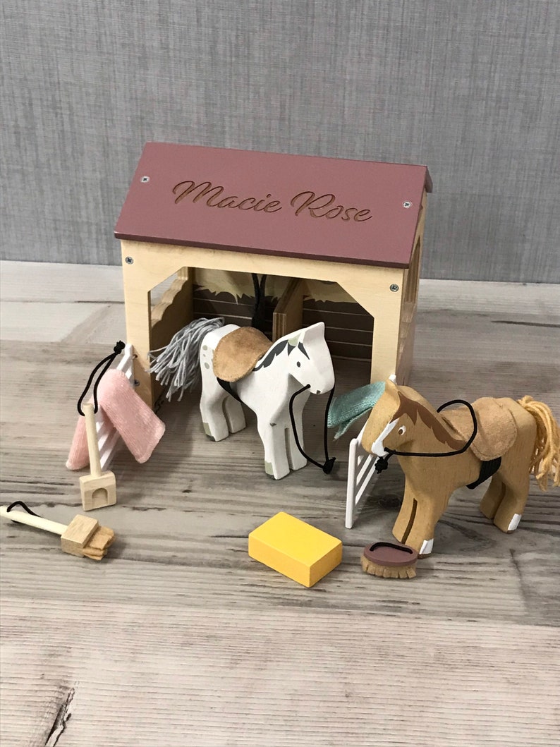 Personalised horse stable play set engraved wooden toy Etsy