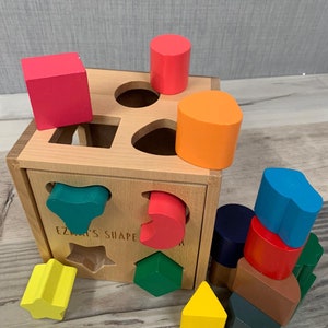 Personalised wooden shape sorter cube wooden toy learning toy motor skills development image 6