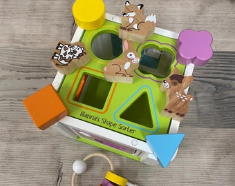 Cubo selezionatore a forma di legno personalizzato - animali della foresta - giocattolo didattico - sviluppo delle capacità motorie - primo compleanno - battesimo