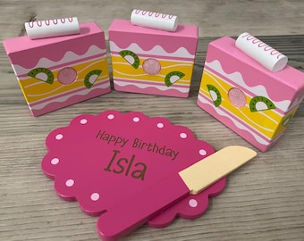 Personalised Wooden Pink Cake and Board Playset - Kiwi Cake Engraved Wooden Toy - Home Play - Tea Party - CE Tested Gifts