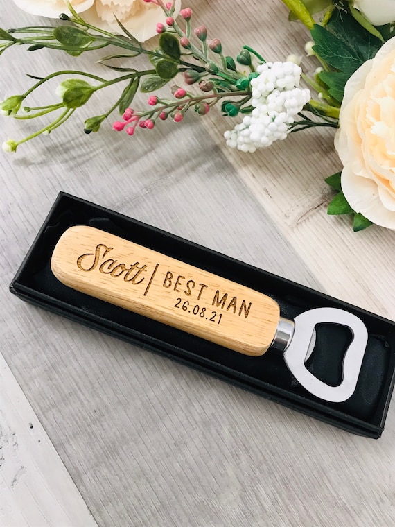 Gravierter Flaschenöffner aus Holz mit Geschenkbox: Personalisiertes Hochzeitsgeschenk